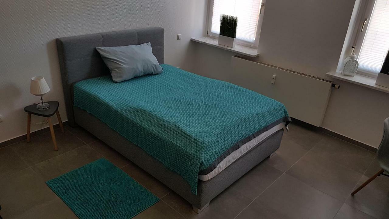 Zimmervermietung Muelheim Apartment Mülheim an der Ruhr Екстериор снимка