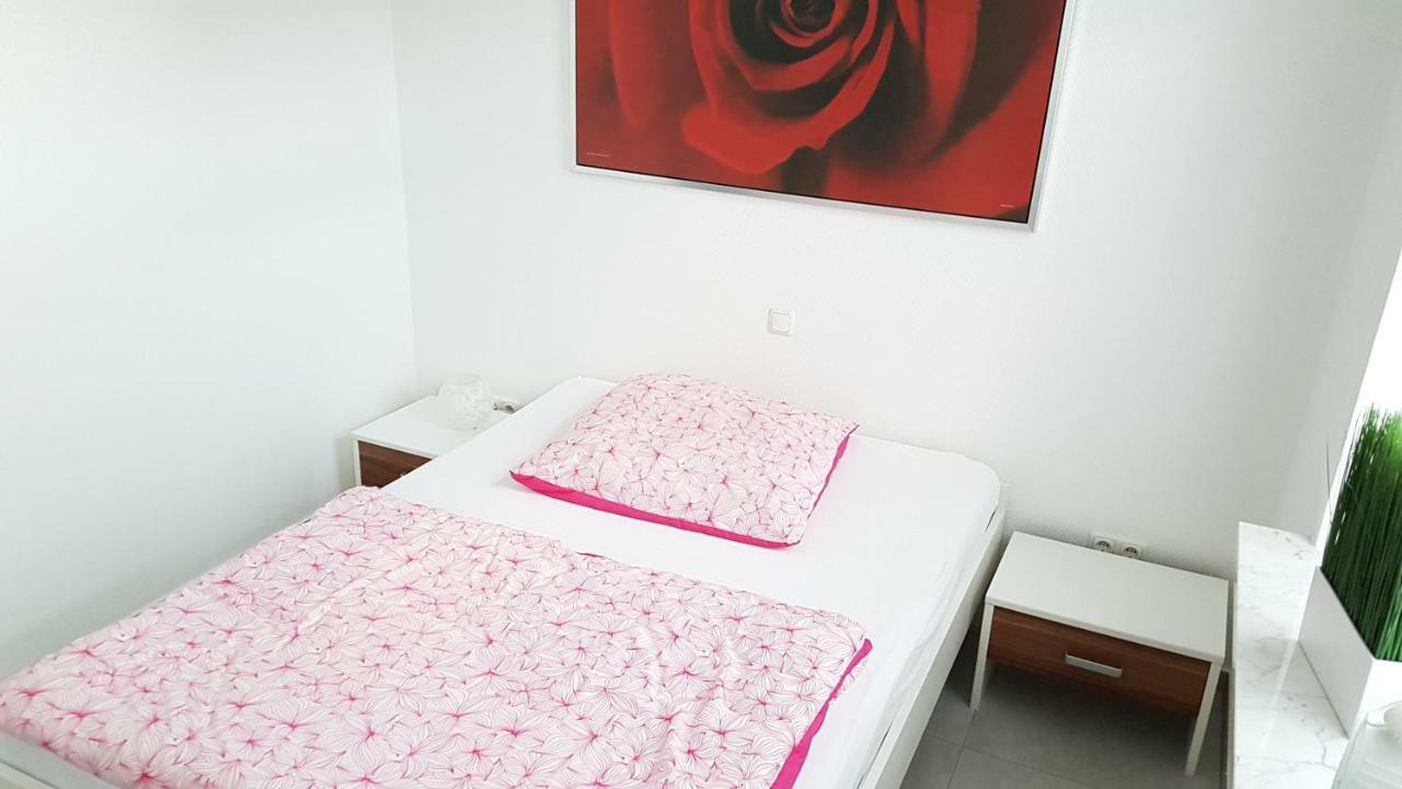 Zimmervermietung Muelheim Apartment Mülheim an der Ruhr Екстериор снимка